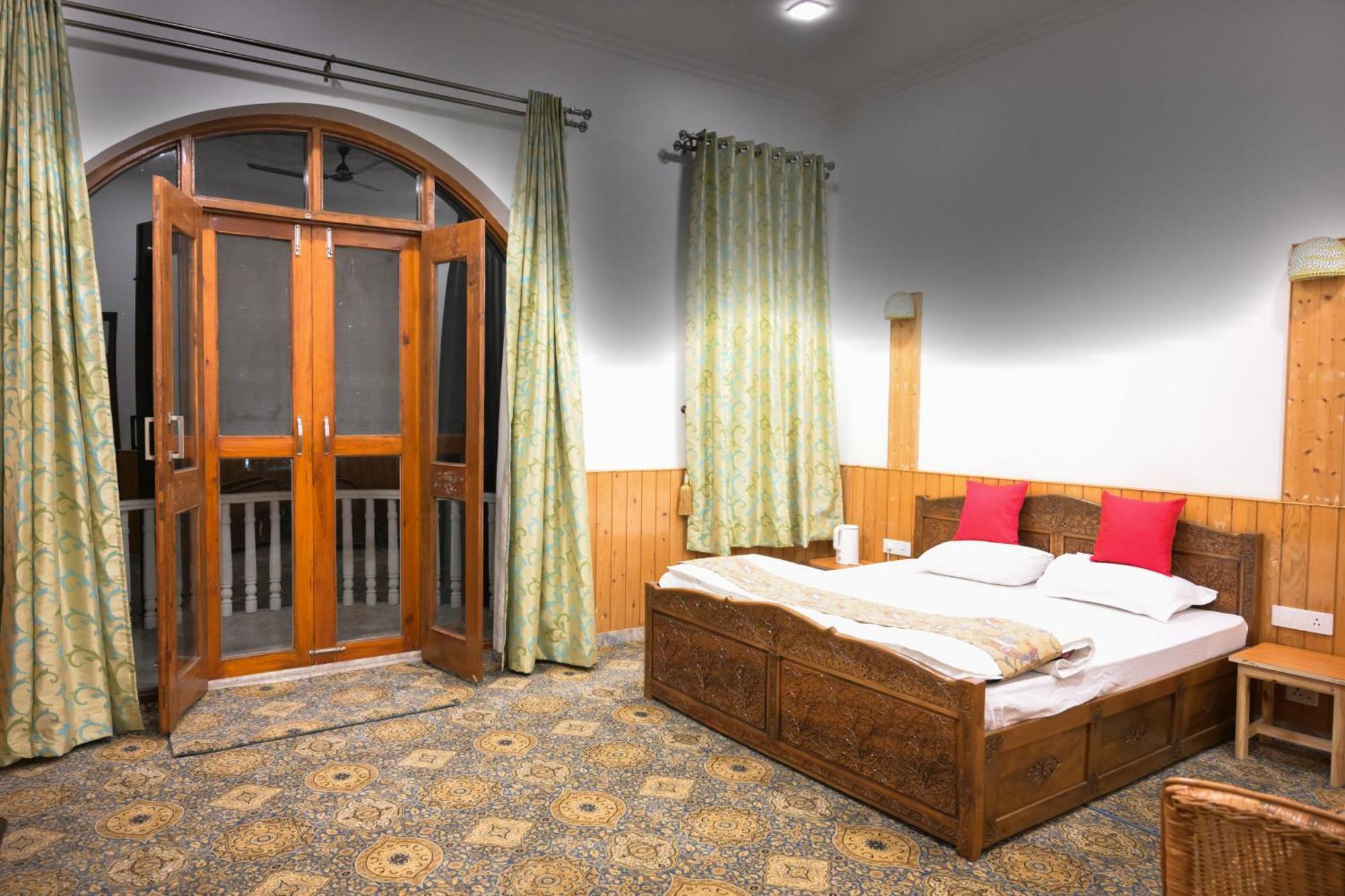 The Country Hills Villa Srīnagar 外观 照片
